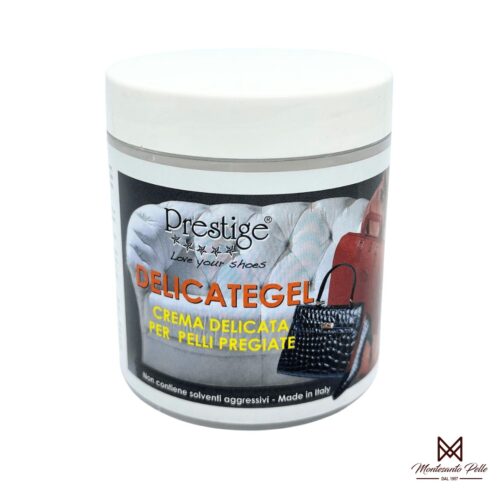 Crema delicata detergente e nutriente per pelli senza solventi aggressivi ideale per la pulizia di capi pregiati, interni in pelle di autovetture ed indumenti.