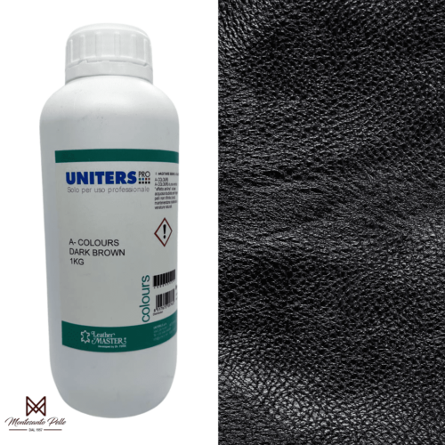 A-colours è un prodotto tingente liquido a base d’acqua che permette di ottenere effetti anilina profondi e intensi applicabile a spugna o a spruzzo per pelli e cuoio disponibile nei colori nero, marrone, marrone scuro e giallo.